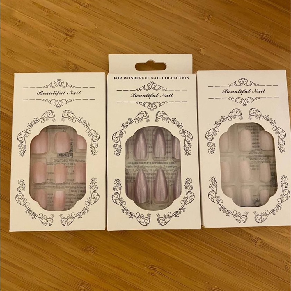 Press on nails
